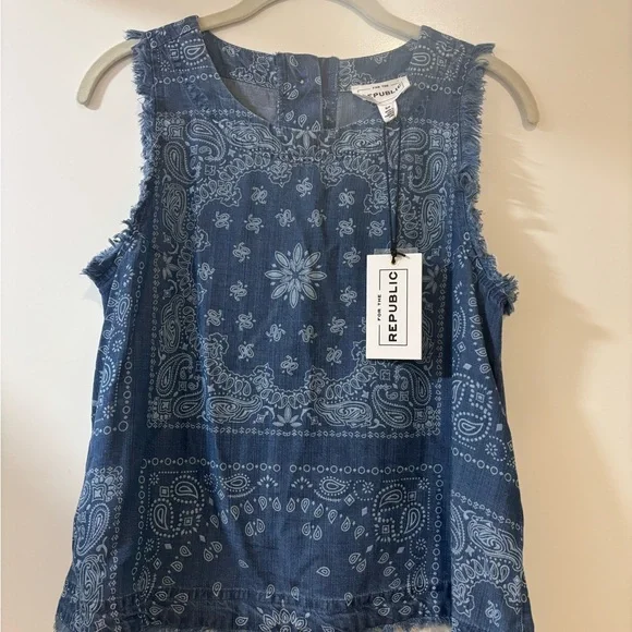 For The Republic Indigo Paisley Top - Picture 6 of 7